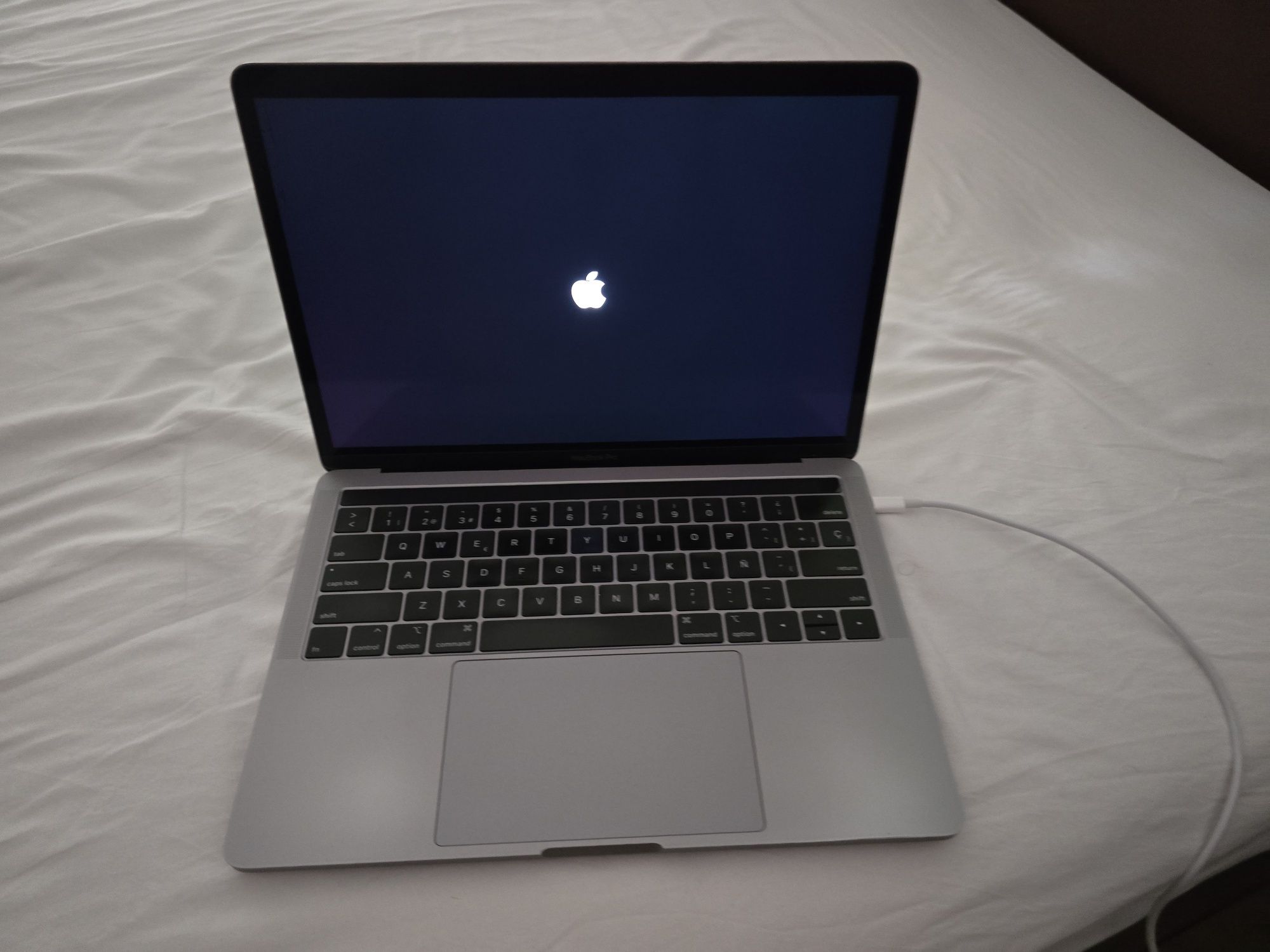 Apple MacBook Pro 2019 13.3 Touch Bar