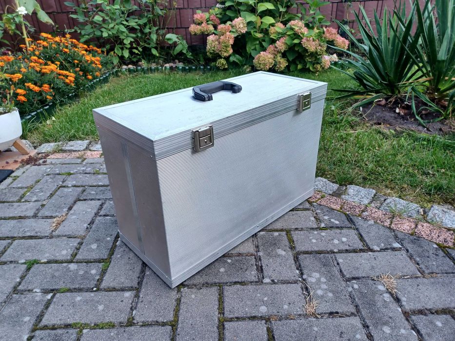 Skrzynia Walizka Aluminiowa Case Duża Solidna + 2 klucze