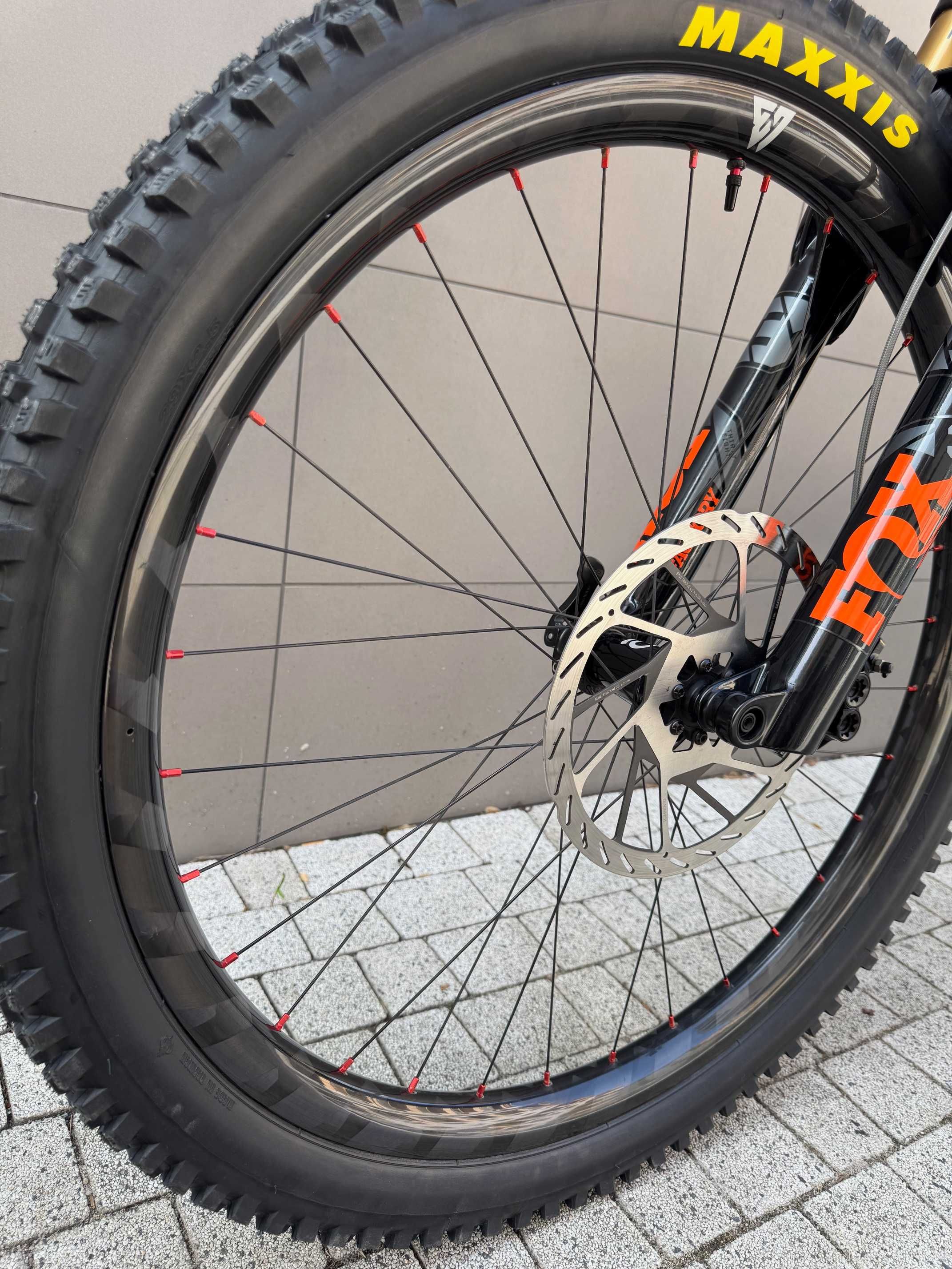 Trek Slash | 2021 | Custom Project | Gen5 | i9 Hydra | Carbon | 29''