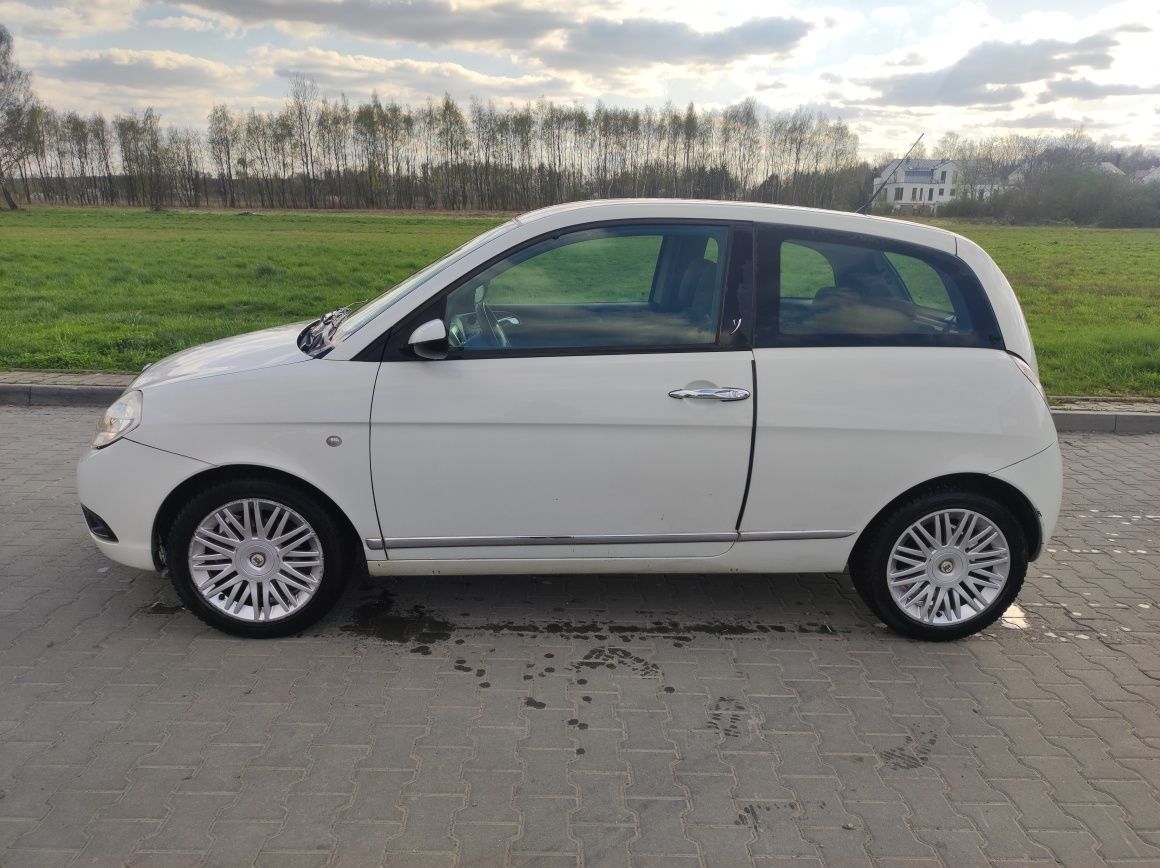 Lancia Ypsilon 1.2i 2008