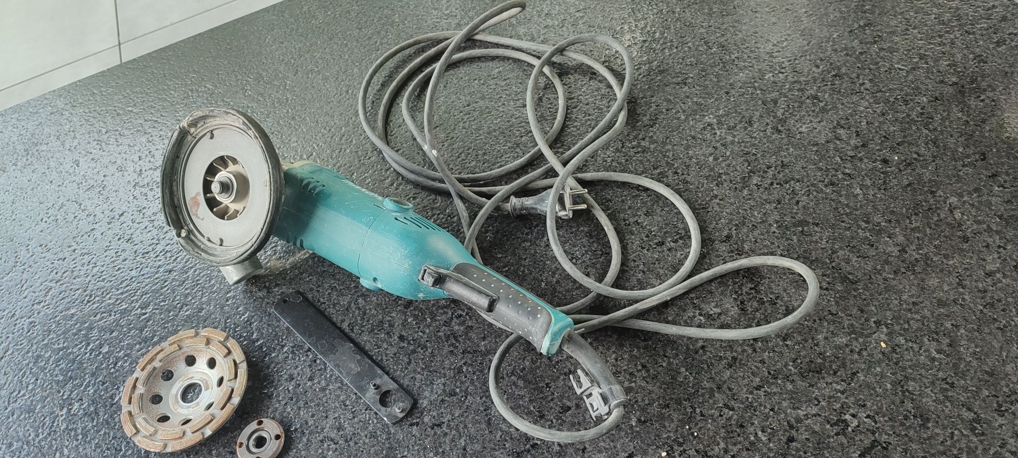 Makita szlifierka do betonu NPC 5000C, 125mm.