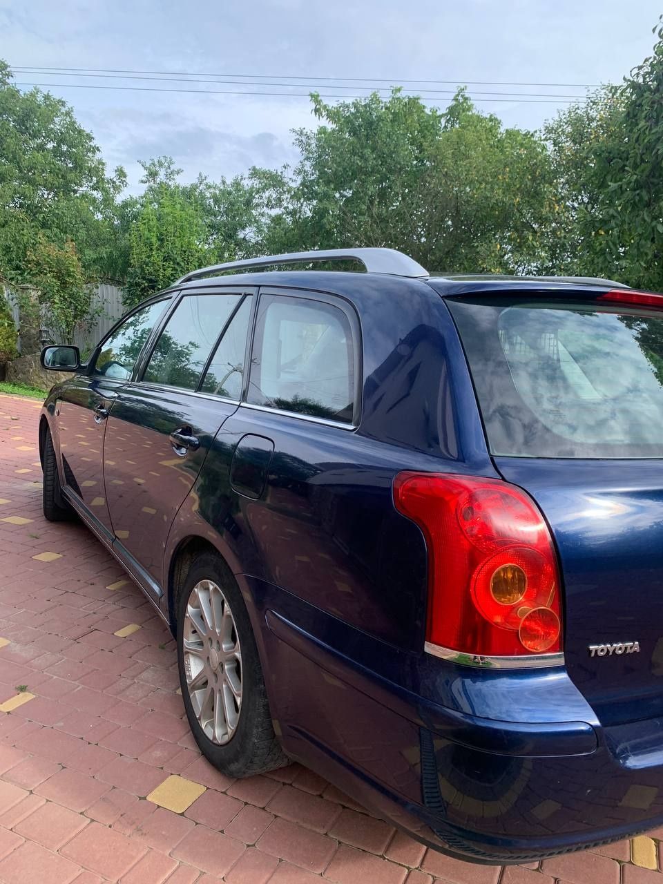 Toyota avensis ( 2005 )
