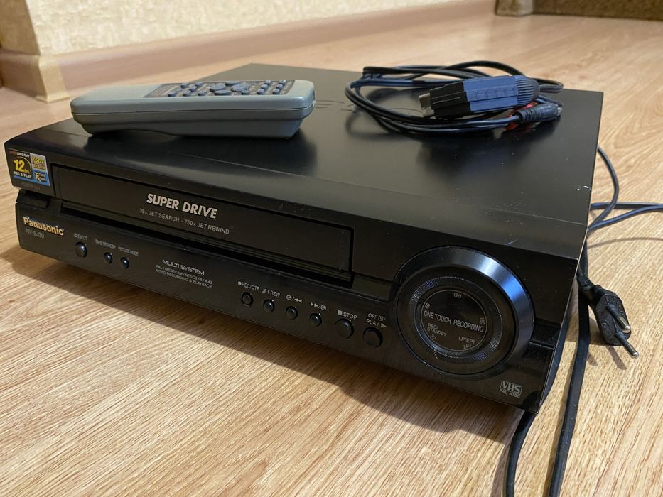 Відеомагнітофон Panasonic NV-SJ30