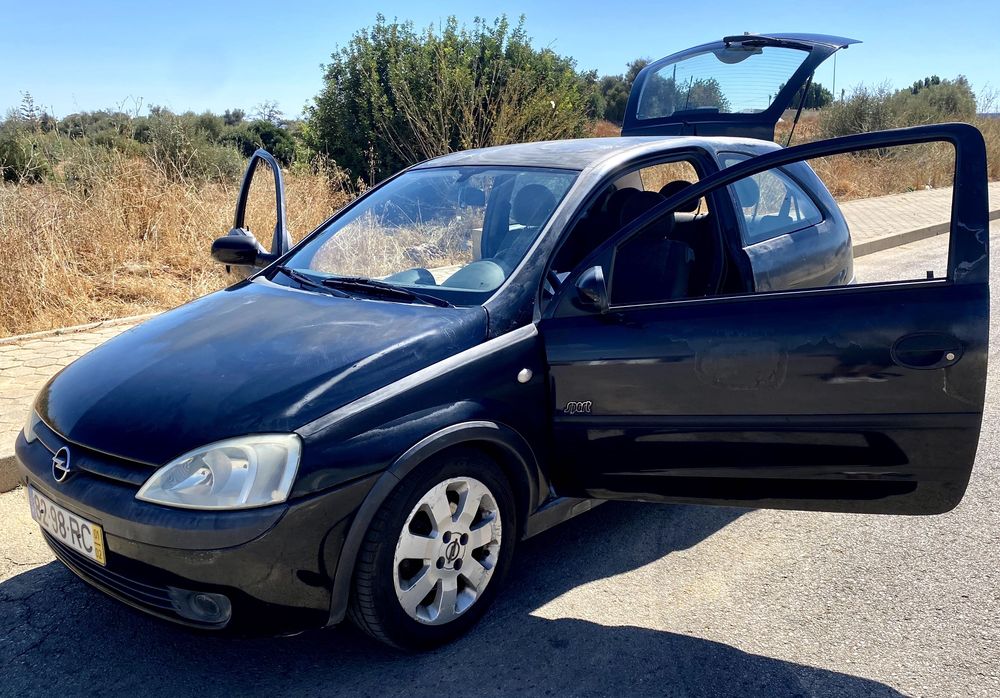 Opel Corsa C 1.4 a Gasolina – 2001 – 170.000 km
