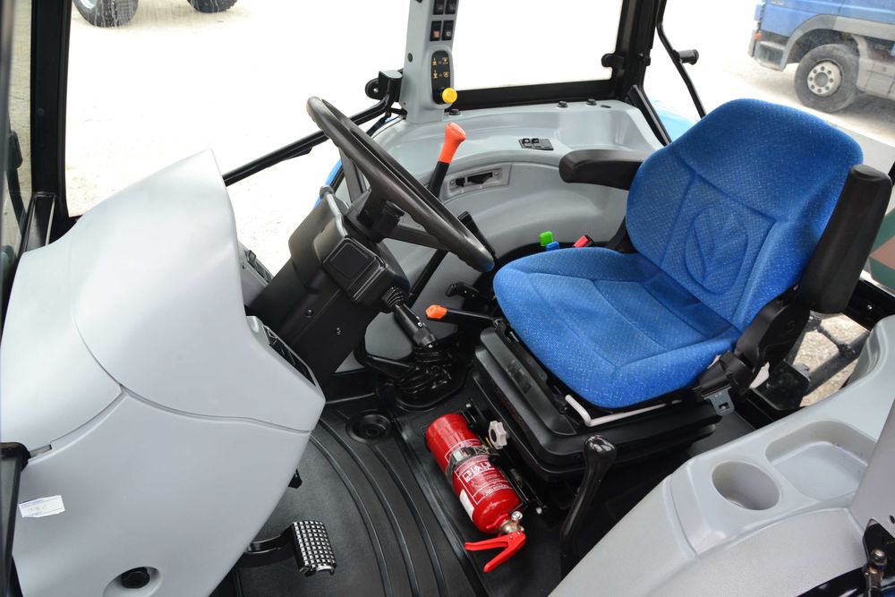 New Holland T5040 , 2013r , 1420Mth, jak nowy , oryginał