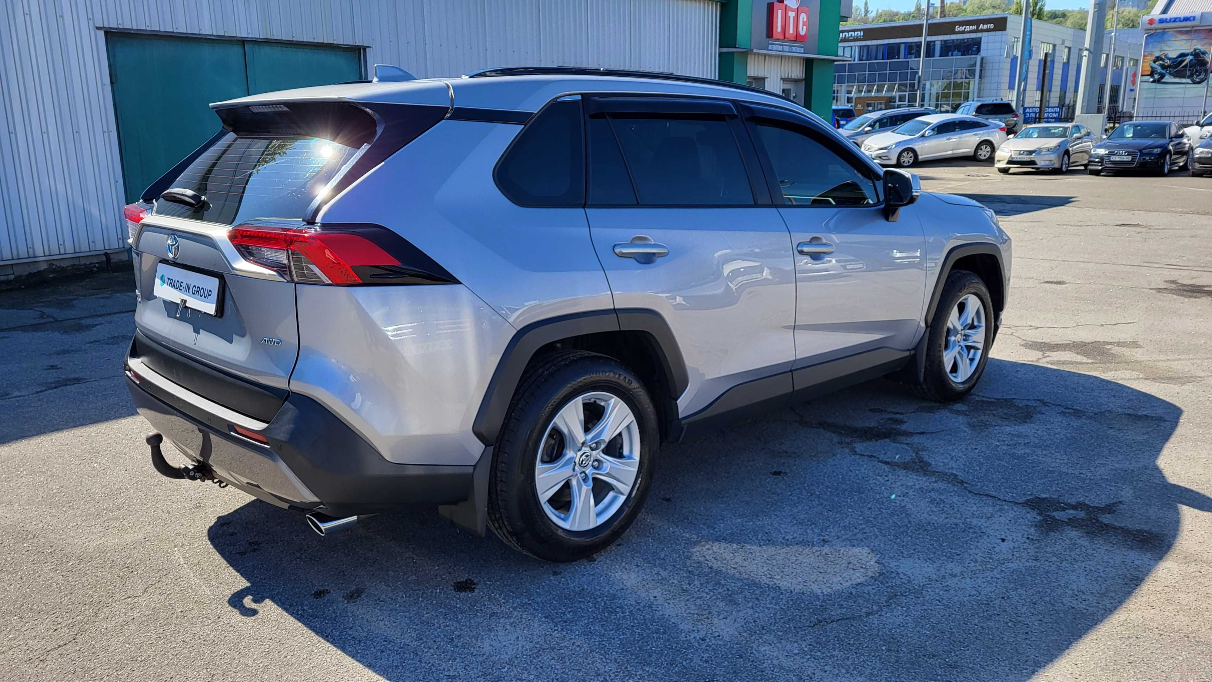 Toyota RAV4 2020 AWD 2.0i