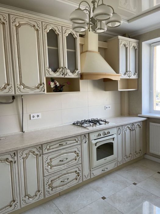 Продаж квартири з євроремонтом вул. Залізнична