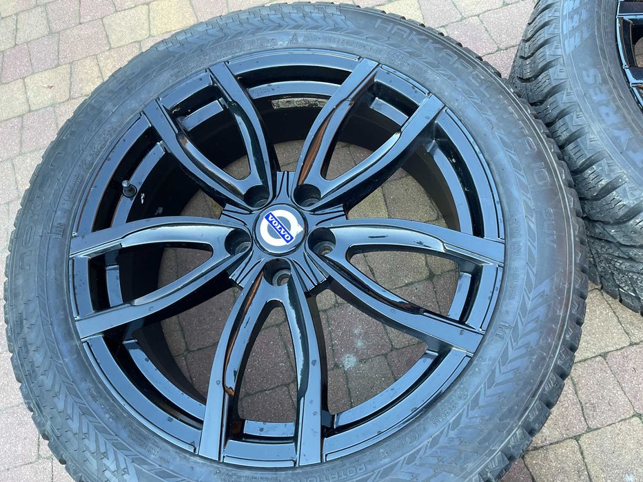 3614. Koła zimowe Volvo XC60 II 5x108 czarne 235/55/19 2024r 8.5mm