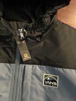 Blusão  homem Vans L novo
