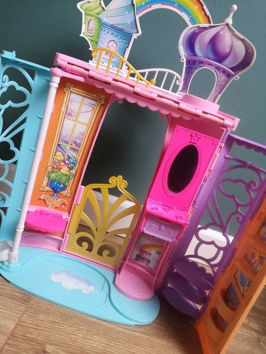 Lalka barbie pałac domek