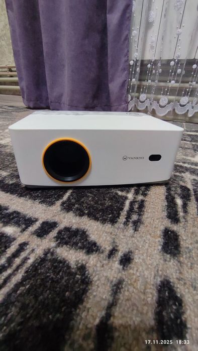 Проєктор Vankyo Leisure 470 Neo