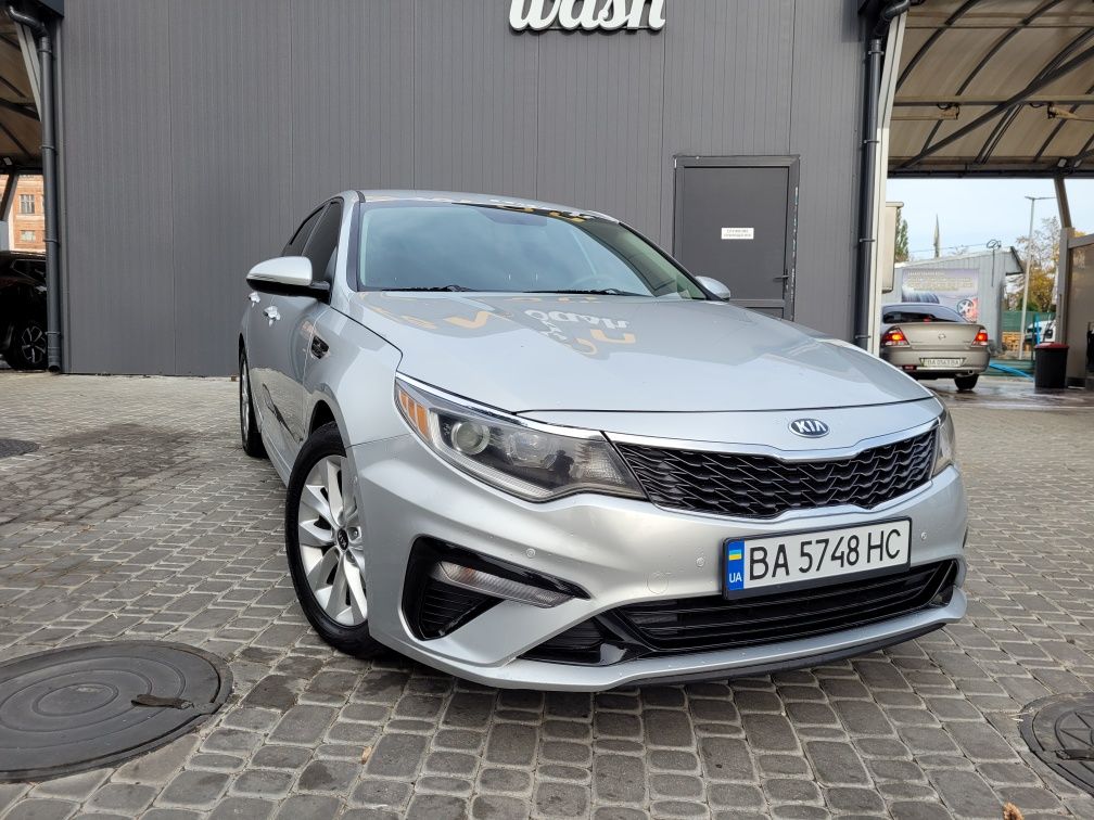 Kia Optima  2.4 л