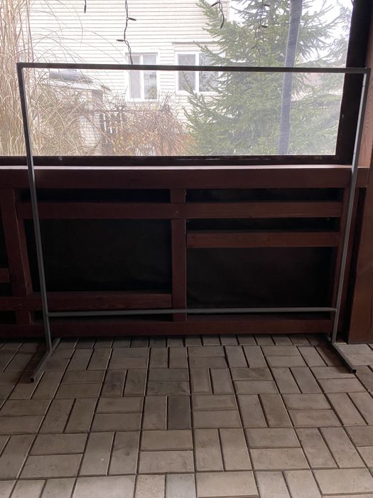 Стійка для одягу вішалка металева