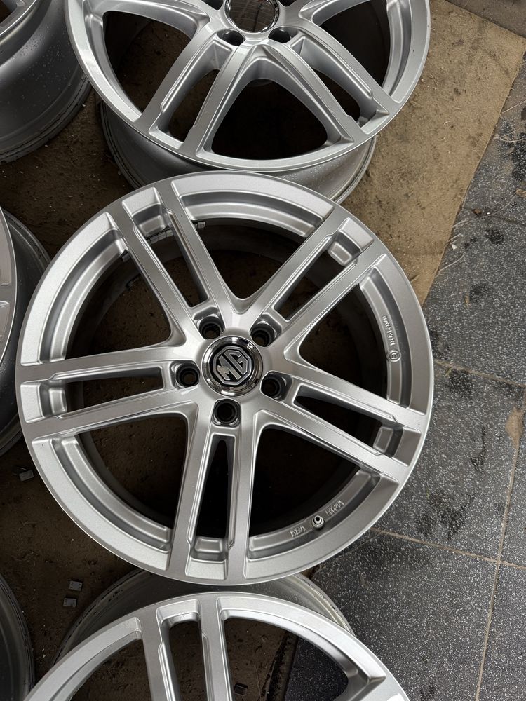 Felgi aluminiowe ET 38 8jx18” 5x112 Mercedes Audi Seat VW MG Cupra