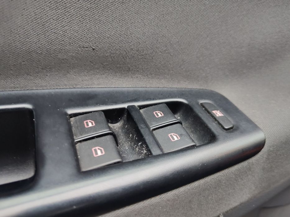 Polo 1.4 Alu 16 Climatronic Grz.Fotele Pełna El. Zadbany