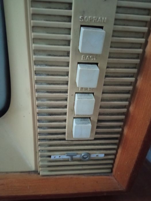 Stary telewizor Atol