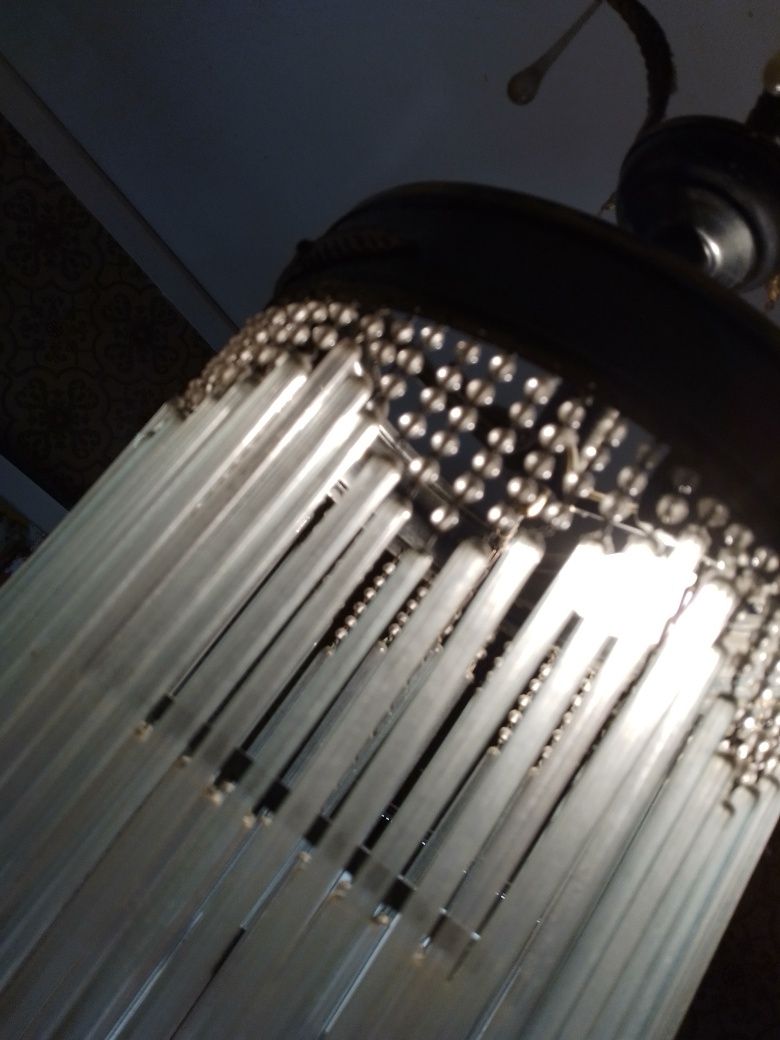 Deseja candeeiroTecto Majestic?Candeeiro Majestic150E-Biberao3EDesde2E