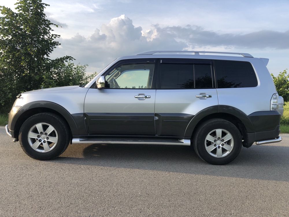 Mitsubishi Pajero Мітсубісі педжеро 2007