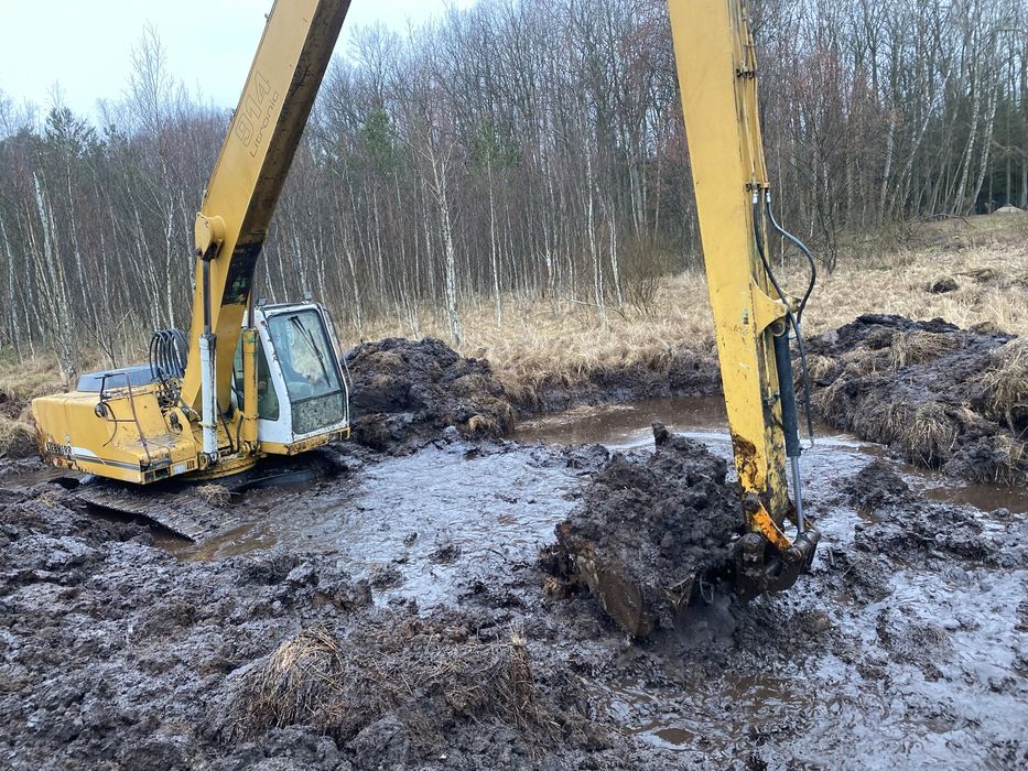 Kopanie stawow, glebokie wykopy ,dlugie ramie.
