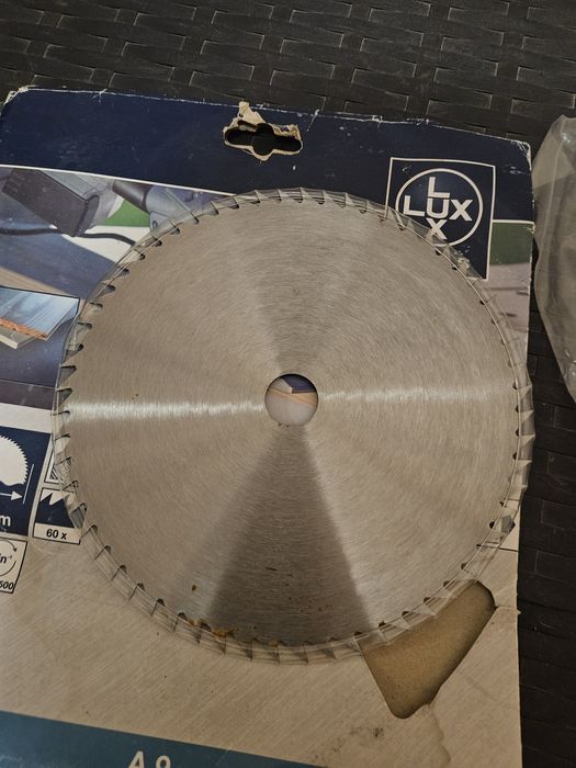 Tarcza tnąca piła tarczowa do drewna 180 x 20