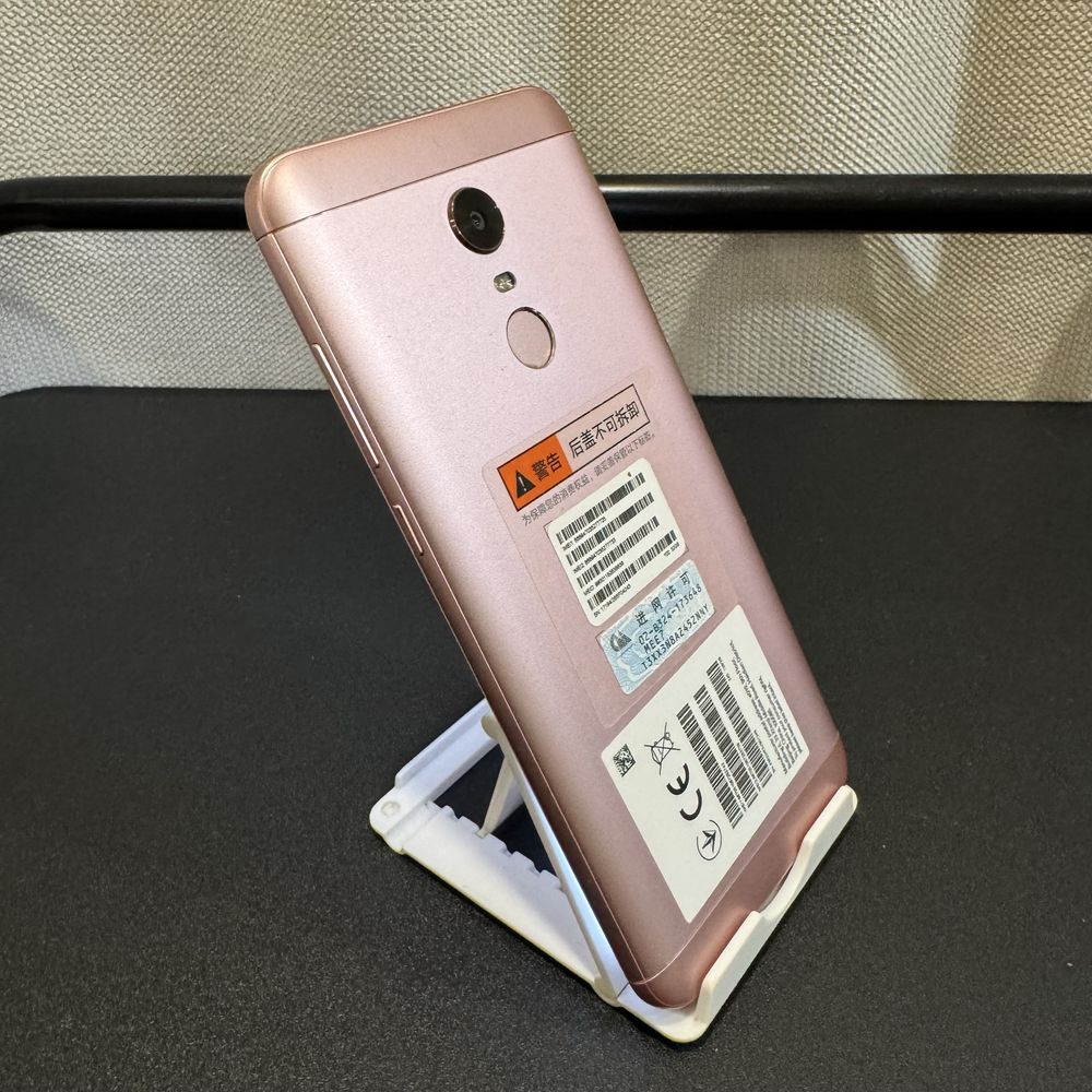 Смартфон Xiaomi Redmi 5 Plus 3/32GB