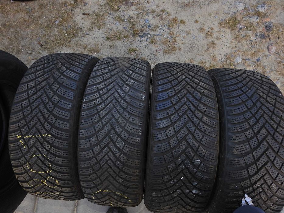 4x Hankook Winter i*cept RS3 W462 195/45 R16 84H 2x7,2 2x6,2mm 22rok