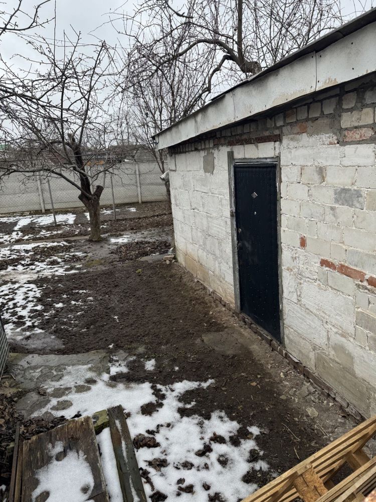 Гараж возле электрона на рокоссовского с электричеством