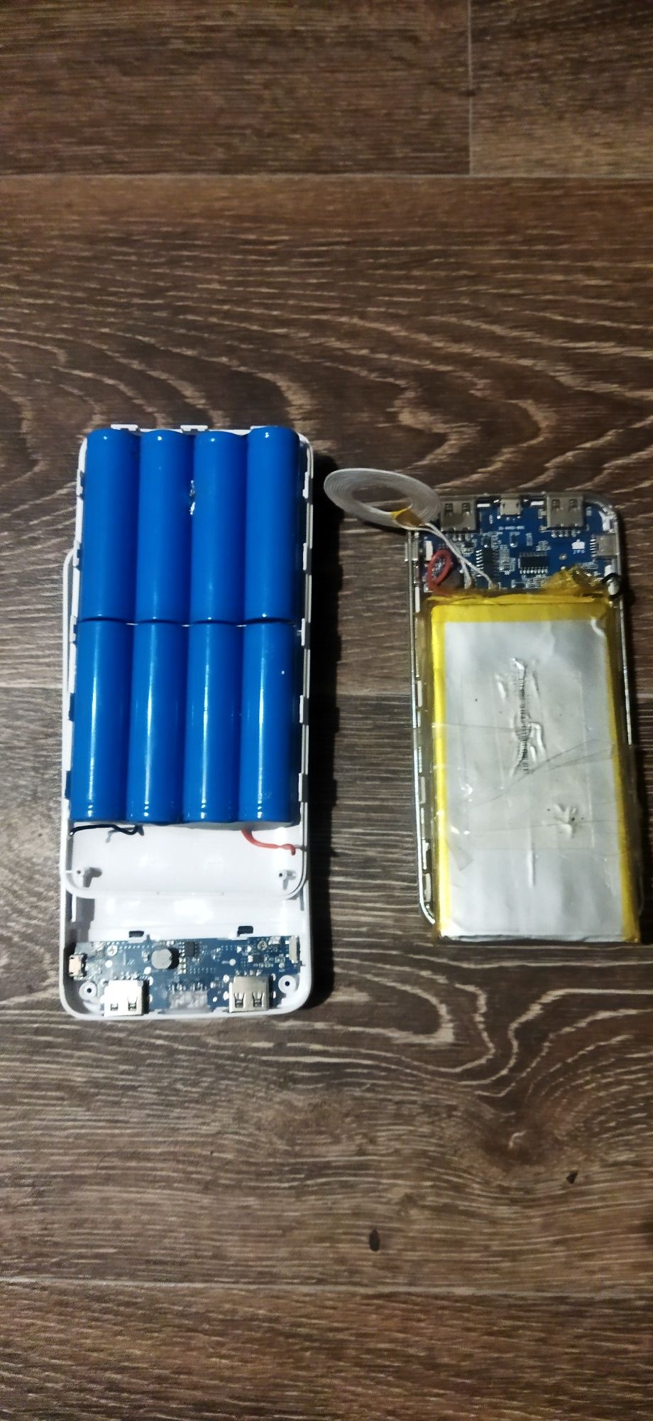 Два повербанка powerbank