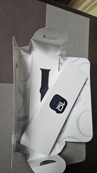 Часы Apple Watch 10s