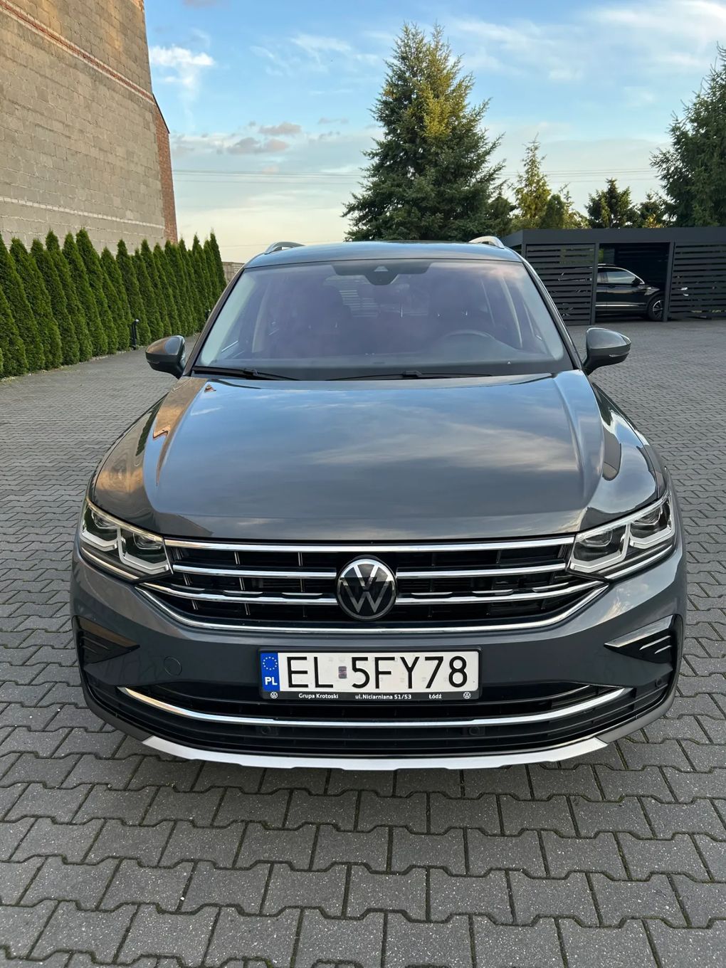 Volkswagen Tiguan pierwszy właściciel, stan idealny , na gwarancji , salon FV23%