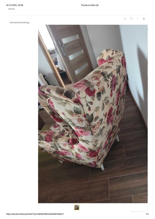 kolorowy fotel uszak