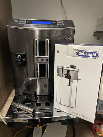 Кавова машина DeLonghi PrimaDonna De Luxe