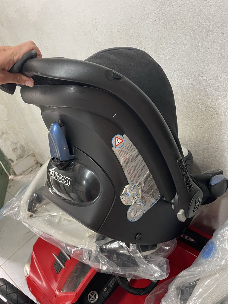 Carrinho e babycock bebé
