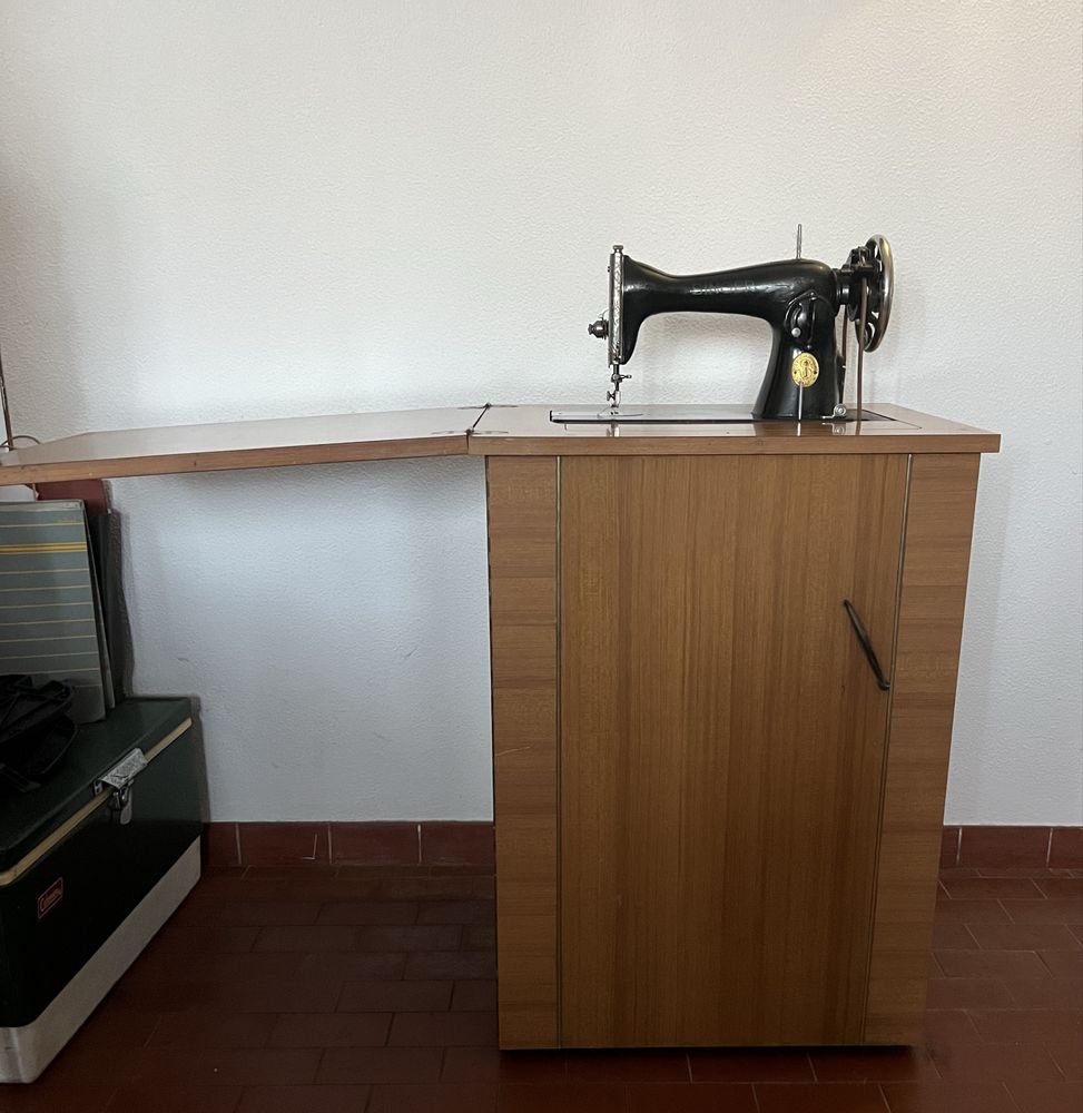 Maquina de custura Singer
