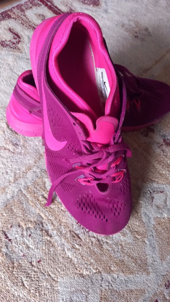 Buty sportowe Nike r.37
