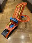 MATTEL tor HOT WHEELS Zmotoryzowana kolejka górska miejska