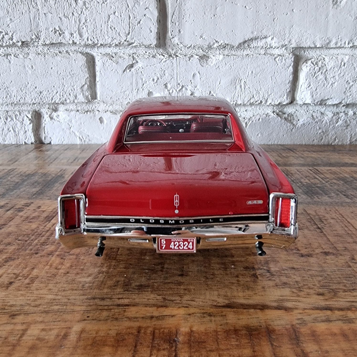 Oldsmobile 4-4-2 66 Highway 61 1:18