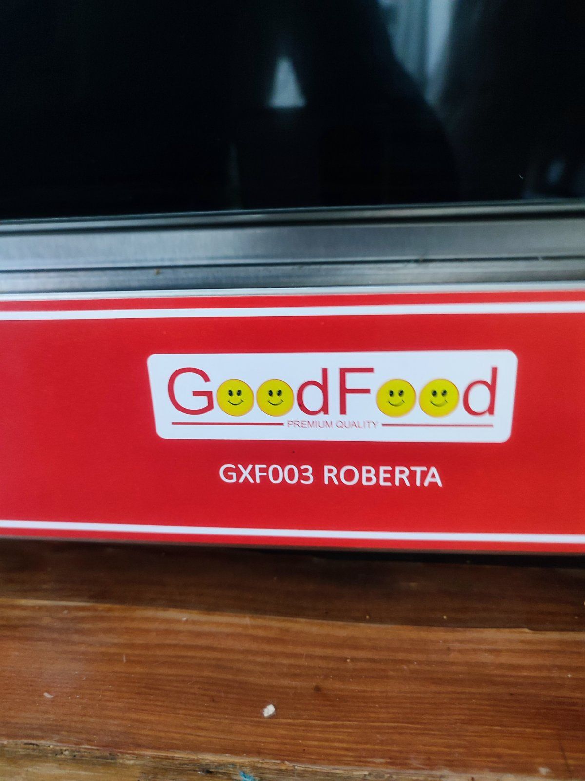 Конвенційна піч GoodFood GXF003 ROBERTA