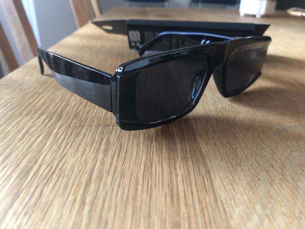 Vendo oculos de sol Pull&bear novos nunca usado