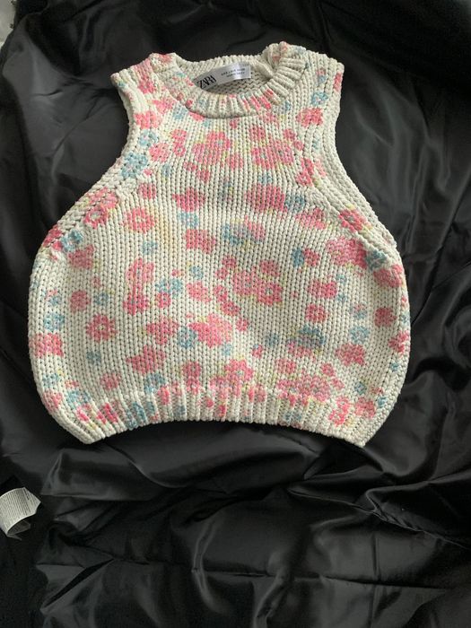 Жилетка безрукавка Zara в квітковий принт