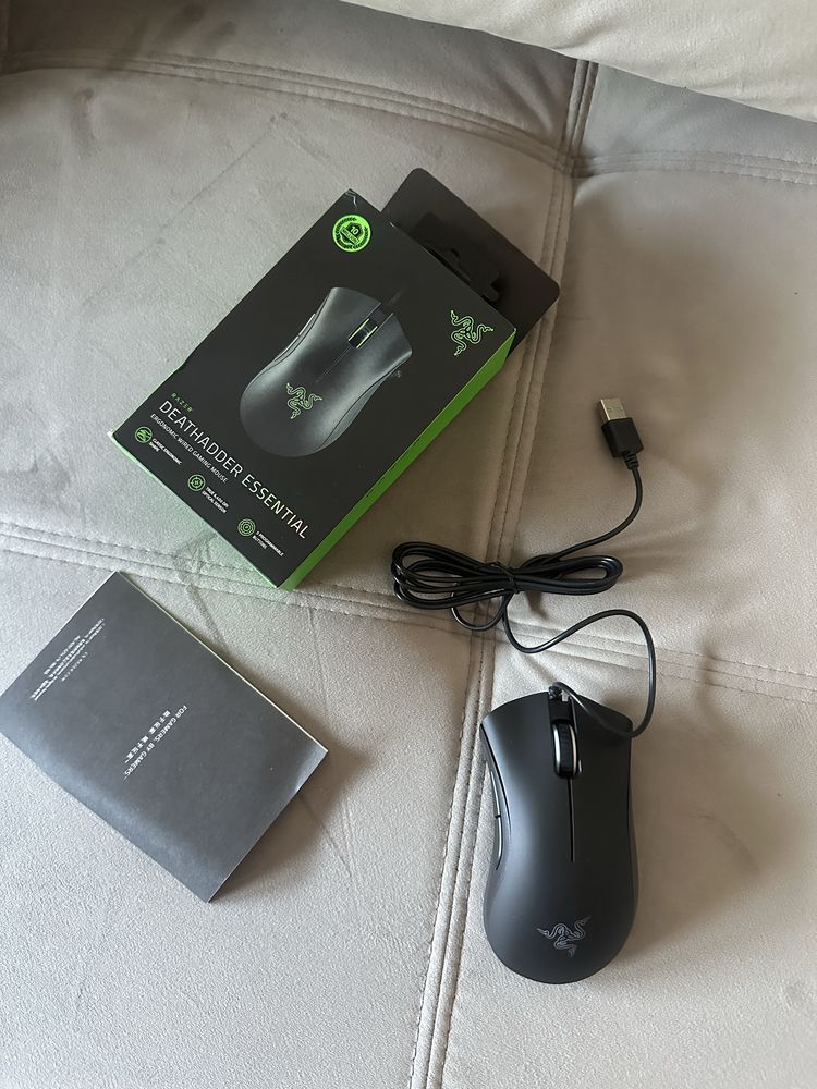 Sprzedam myszke razer DEATHADDER ESSENTIAL
