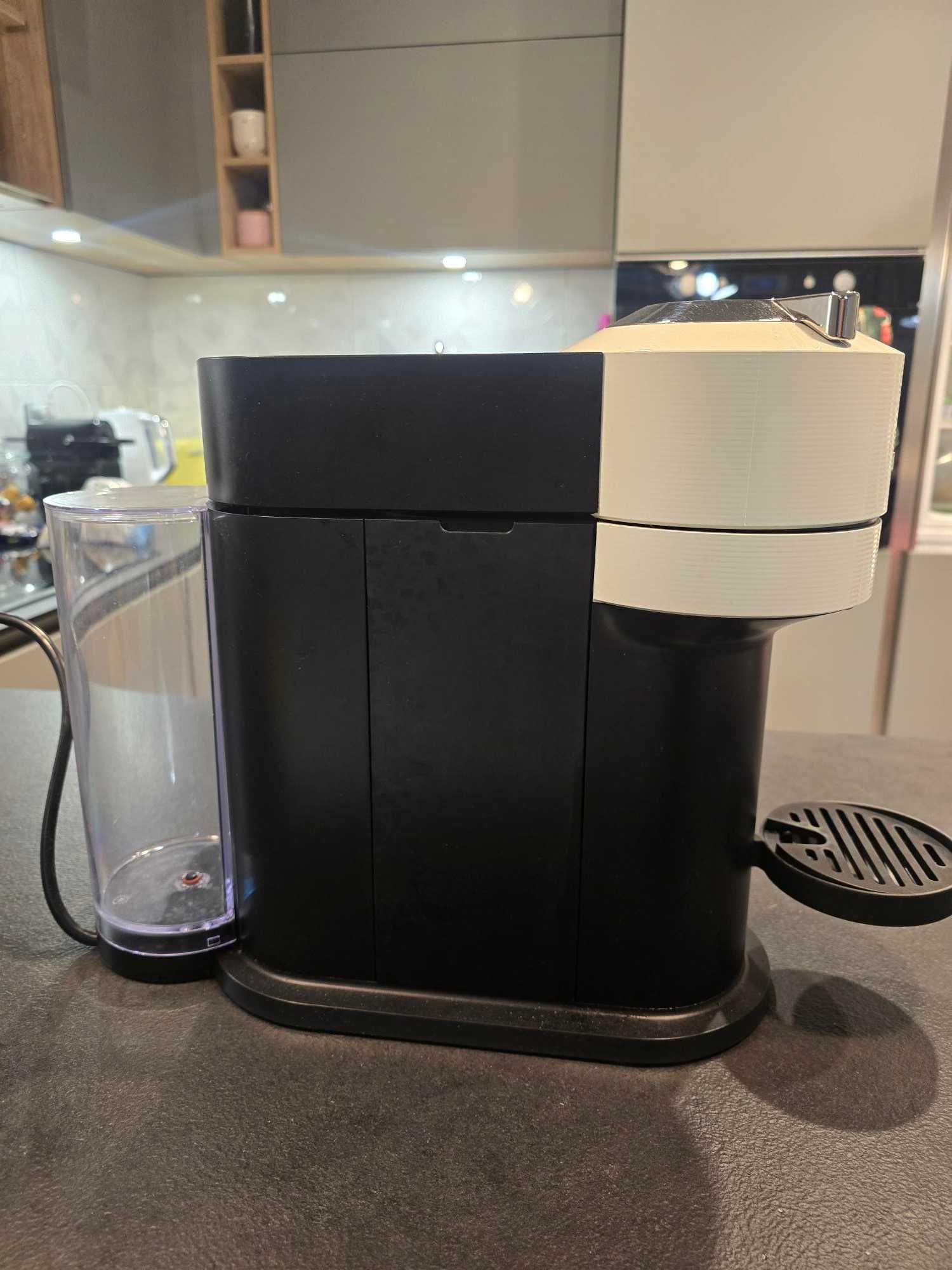 Biały Ekspres Nespresso Vertuo Next