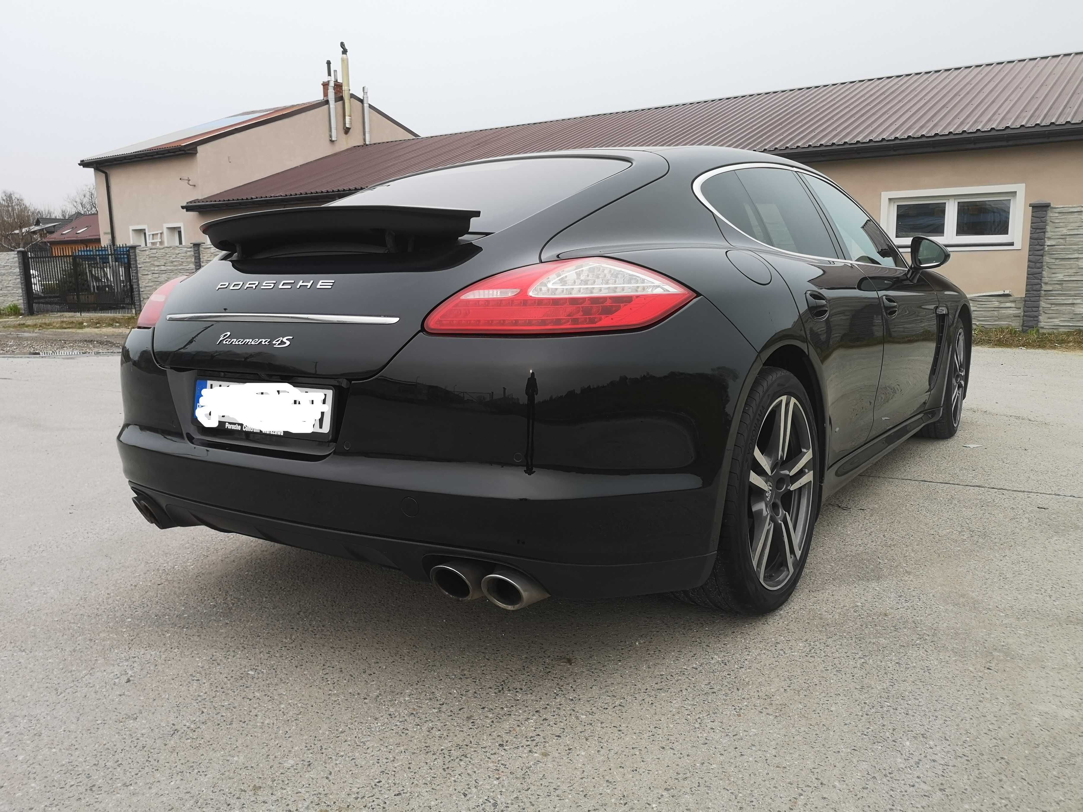 Porsche Panamera 4S zamiana na busa