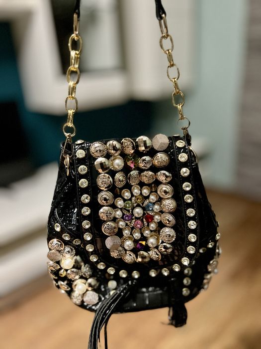 Torebka damska na łańcuchu