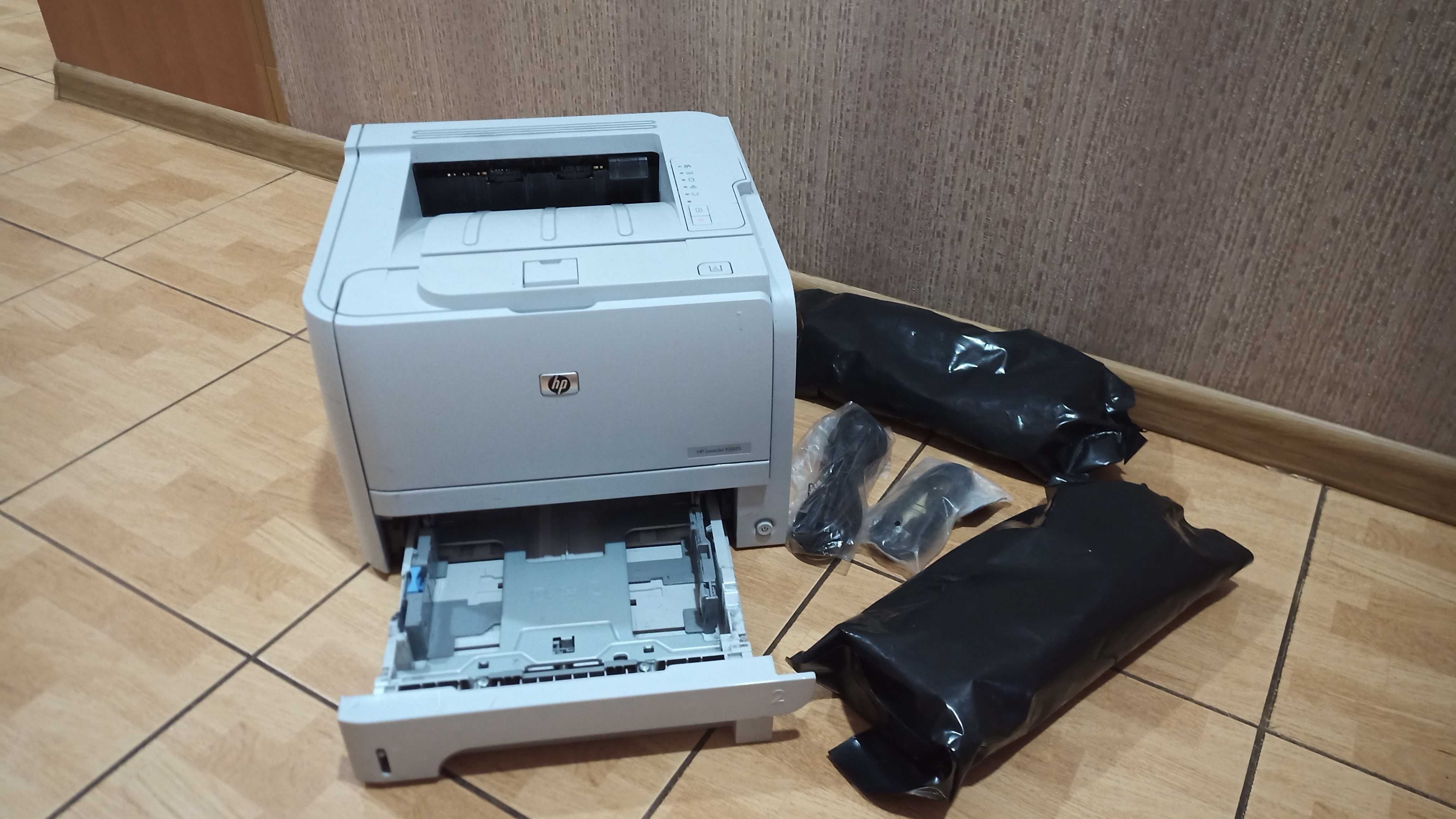 Принтер HP 2035. Полностью рабочие. После полного ТО. С 2 картриджами.