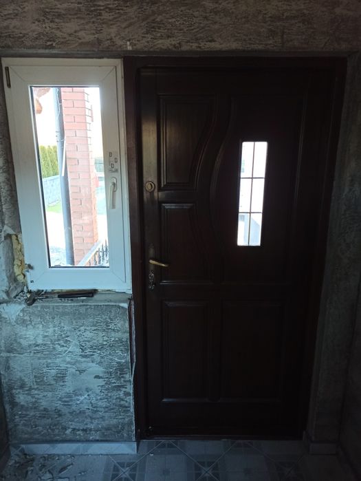 Drzwi wejściowe drewniane