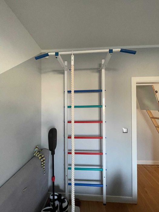 Metalowa drabinka gimnastyczna, stan bardzo dobry