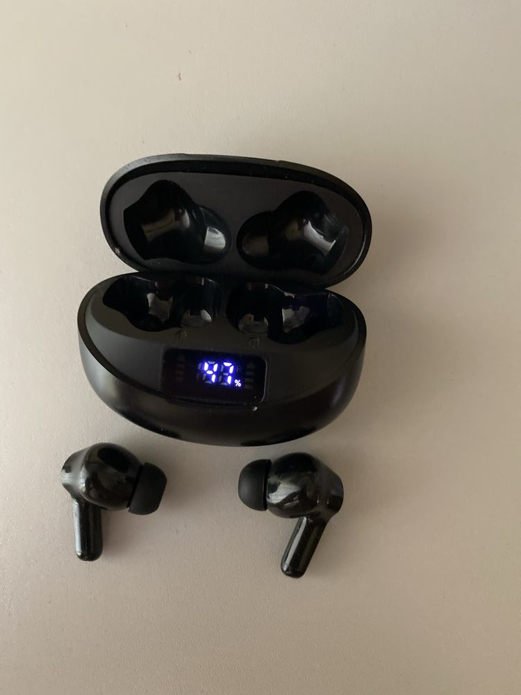 Продаю наушники Model xo-G3