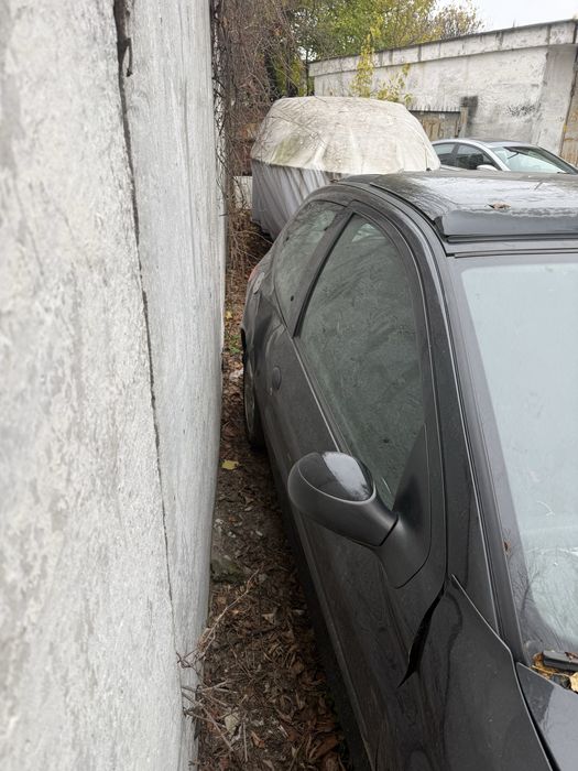 Продам Peugeot 206 1.4 механіка після невеликого ДТП.