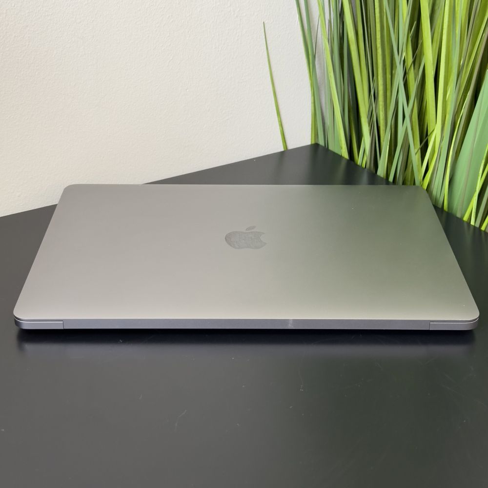 MacBook Pro 13 2020	Space 	M1	8/256	$780\№1503